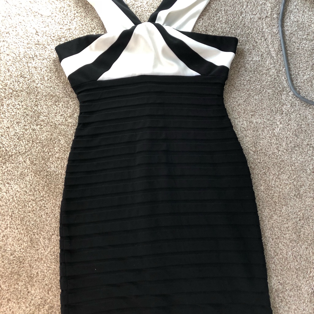 Adrianna Papell Black & White Dress 12